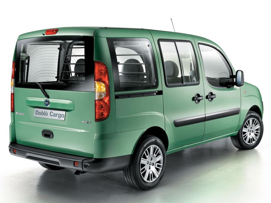  Fiat Doblo Cargo Combi 2005 года  (фото 2 из 2)